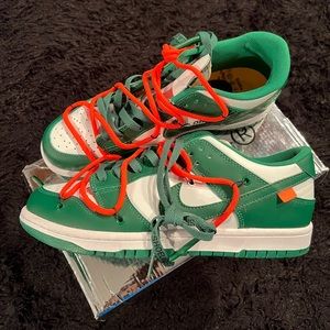 Off-White Dunks